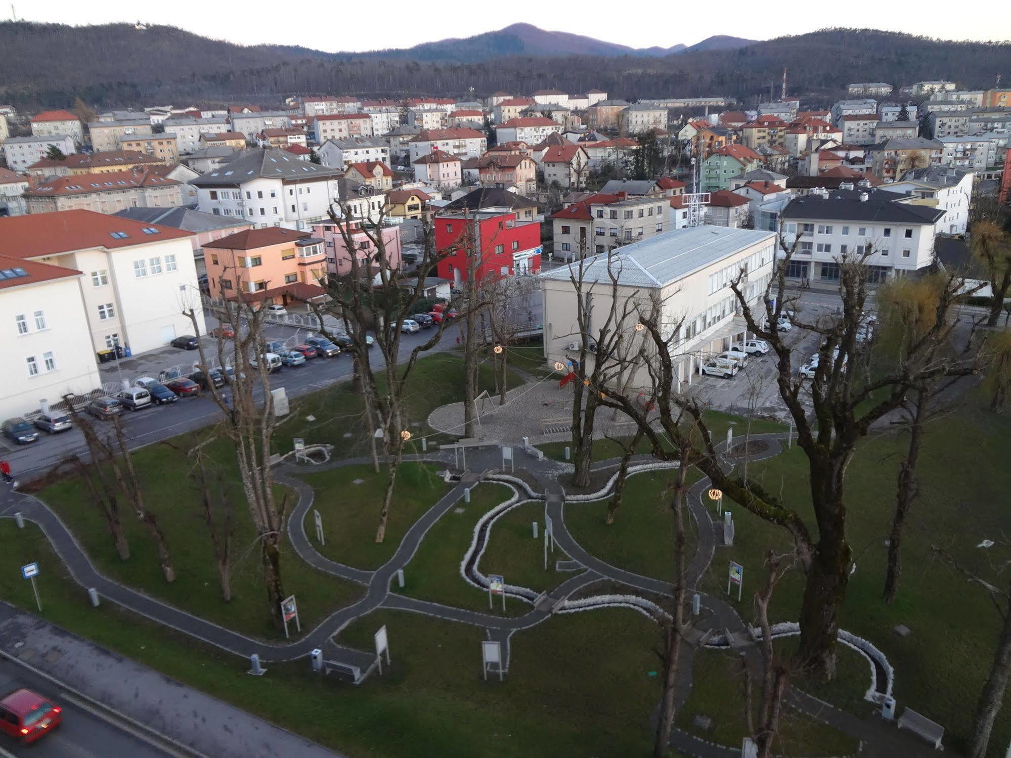 Hotel Kras Postojna Exterior foto